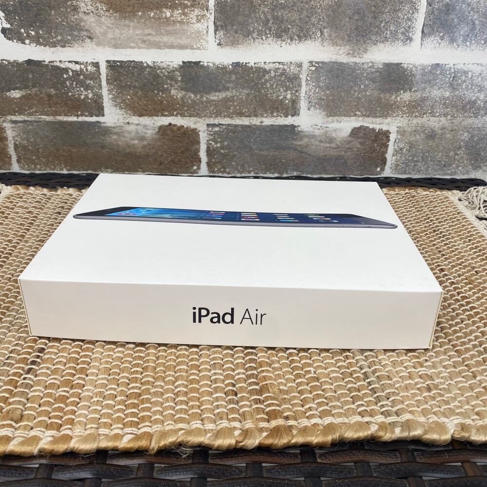 BOX ONLY iPad Air 64GB Space Gray PD787LL/A